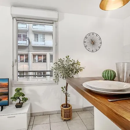 Apartment Homey Wild - Proche Gare Et Tram - Proche Centre - Balcon Prive - Parking Prive - Wifi Gratuit *